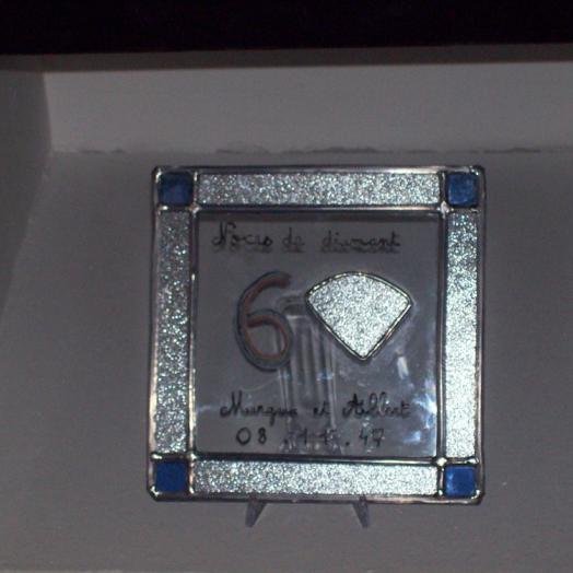 Vitrail carré avec les bords argentés pour des noces de diamant